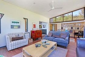 Villa Aqua