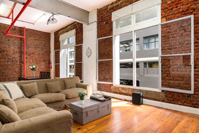 Wolroy House Apartments