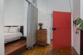 Wolroy House Apartments
