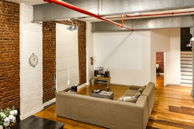 Wolroy House Apartments