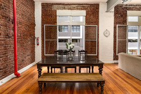 Wolroy House Apartments