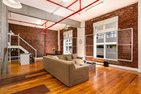Wolroy House Apartments