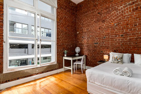 Wolroy House Apartments