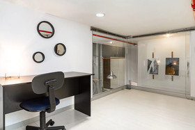 Wolroy House Apartments