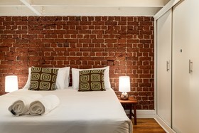 Wolroy House Apartments
