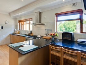 Lebonheur Guesthouse