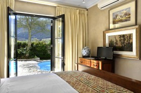 21 Roux Street Guesthouse