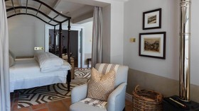 Akademie Street Boutique Hotel & Guesthouses