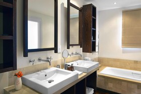 Holden Manz Country House