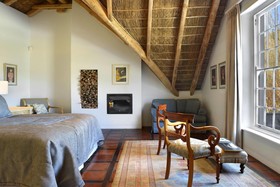 Holden Manz Country House