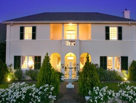 La Fontaine Guest House