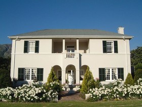 La Fontaine Guest House