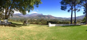 La Fontaine Guest House