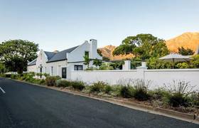 Macaron Boutique Guest House