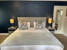 Plumwood Boutique Hotel