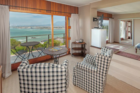 18 On Kloof Bed & Breakfast