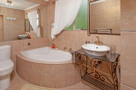 18 On Kloof Bed & Breakfast