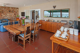 18 On Kloof Bed & Breakfast