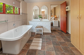 18 On Kloof Bed & Breakfast