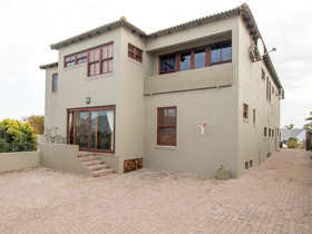 Greenways Golf Cottage