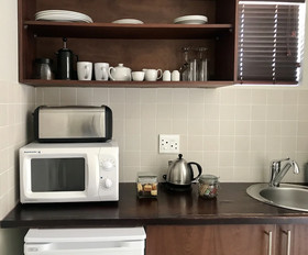 Manor on the Bay Guest House And Conference Centre