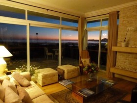 138 Marine Beachfront Guesthouse