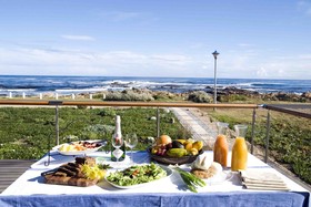 138 Marine Beachfront Guesthouse