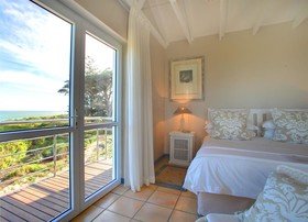Abalone Guest Lodge