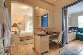Abalone Guest Lodge