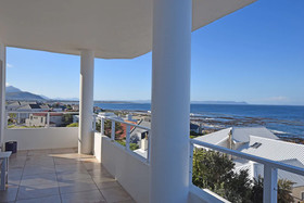 Dolphin House Apartments