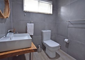 Dolphin House Apartments
