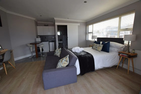 Dolphin House Apartments
