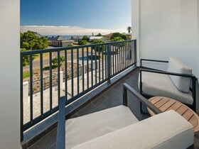 Glow Boutique Suites