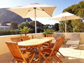Hermanus Beach Front Lodge