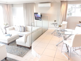 Hermanus Beach Front Lodge