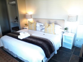 Hermanus Lodge on the Green