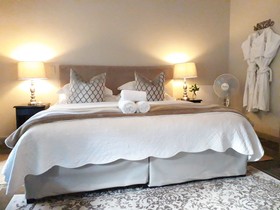 Hermanus Lodge on the Green