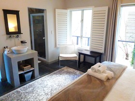 Hermanus Lodge on the Green