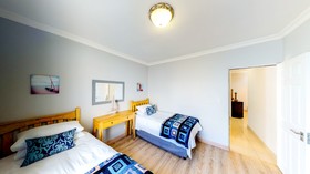 Hermanus Longboat Sea Cottage