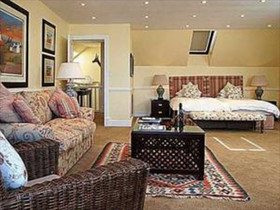La Fontaine Guest House
