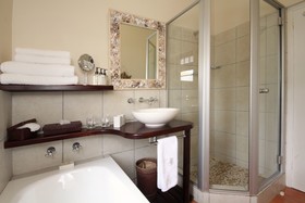 Lavender Manor Guest Lodge