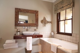 Lavender Manor Guest Lodge