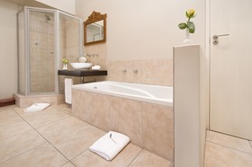 Lavender Manor Guest Lodge