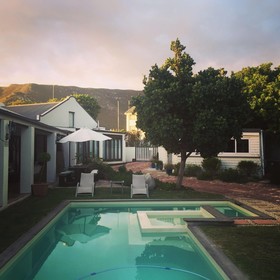Sixteen Guest House on Main