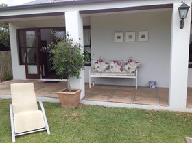 Sixteen Guest House on Main