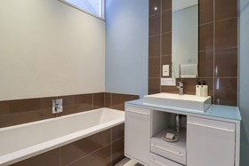 Whale Coast All-Suite Hotel