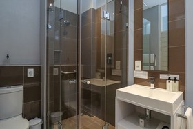Whale Coast All-Suite Hotel