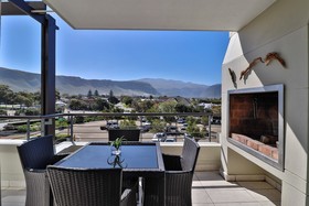 Whale Coast All-Suite Hotel