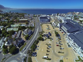 Whale Coast All-Suite Hotel