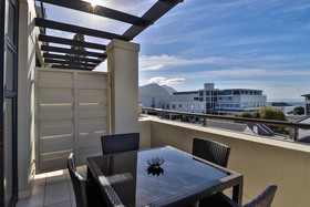 Whale Coast All-Suite Hotel